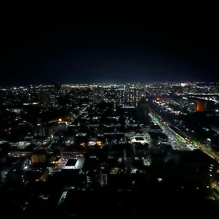 Coast Stay By J 40Th Floor Penthouse Manila Kültér fotó