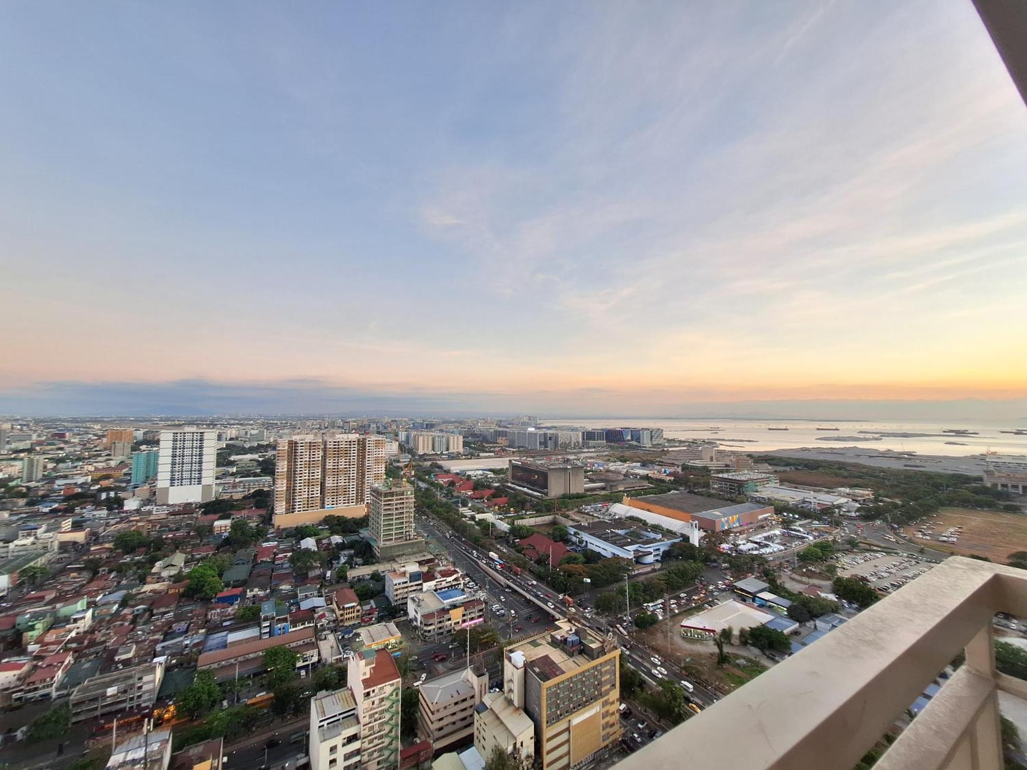 Coast Stay By J 40Th Floor Penthouse Manila Kültér fotó